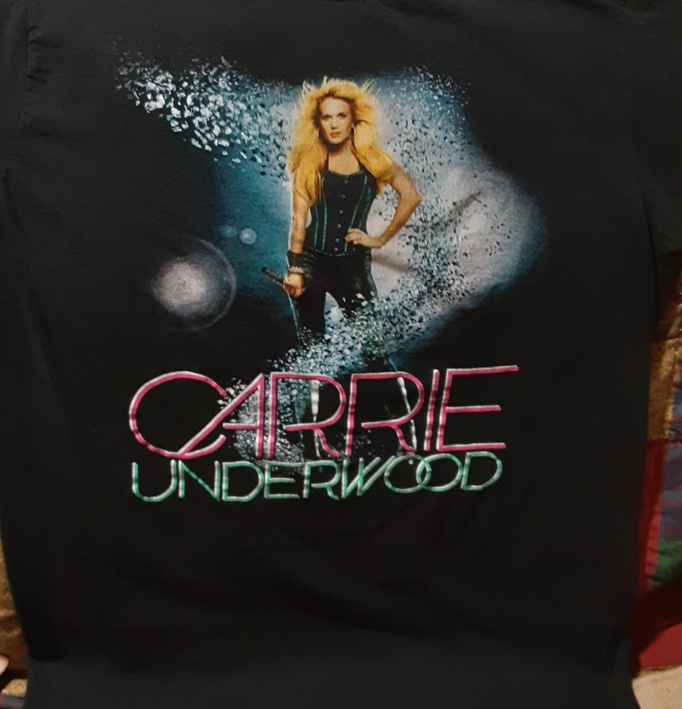 Carrie Underwood tour tshirt